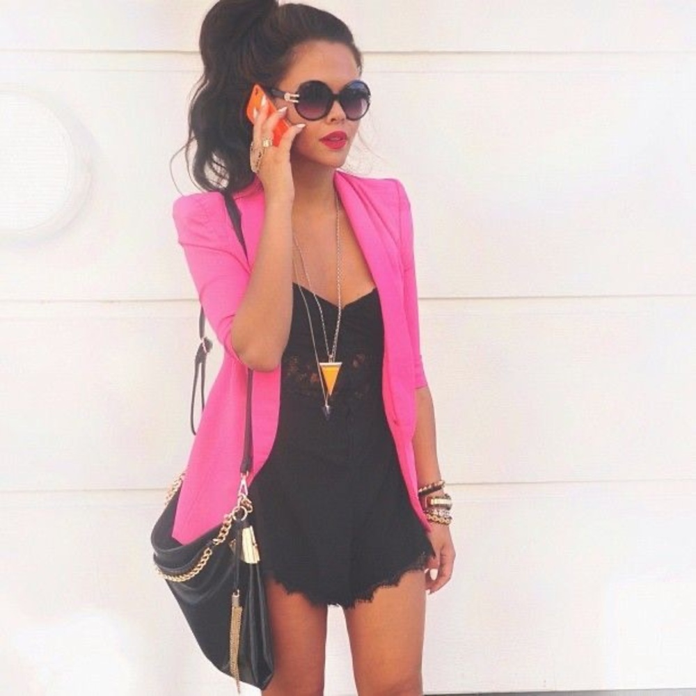 Mural Women's Pink Blazer - Picture 3 of 15